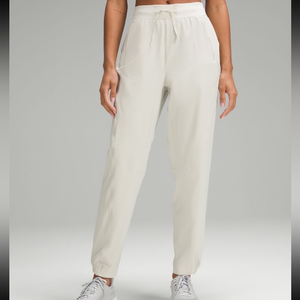 License to Train High Rise Pant - Picture 2 of 3